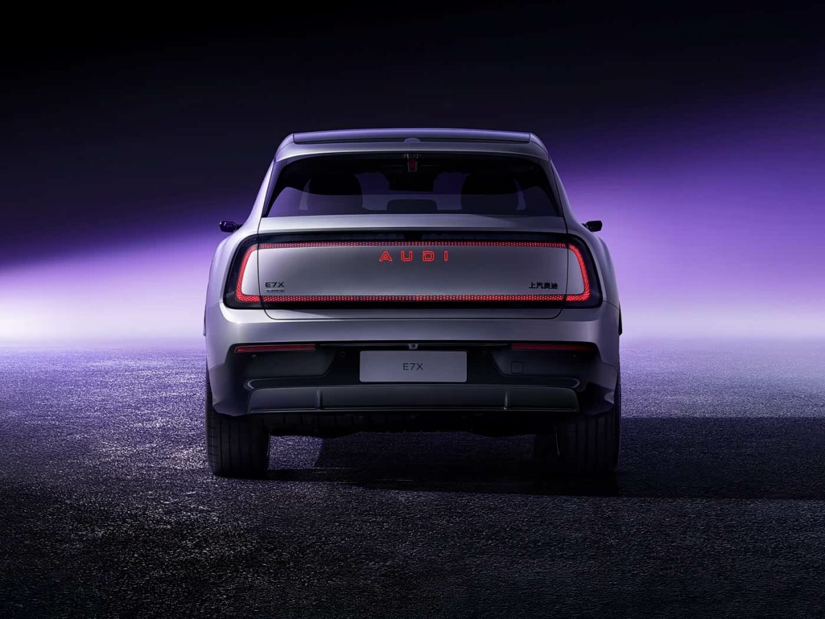 Audi показала новий електричний кросовер E7X під час зимових випробувань - фото 6