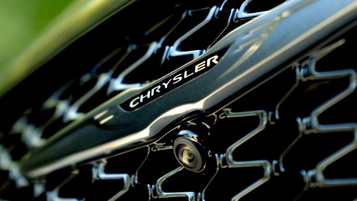 У Chrysler серйозні проблеми: дилери завалені непроданими мінівенами У Chrysler серйозні проблеми: дилери завалені непроданими мінівенами