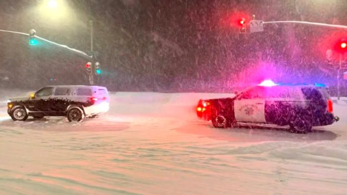 Електромобіль Rivian R1S Електромобіль Rivian R1S