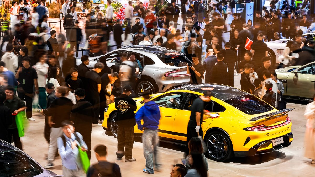 Кінець ціновим війнам: Китай забороняє продавати автомобілі нижче собівартості - фото 2