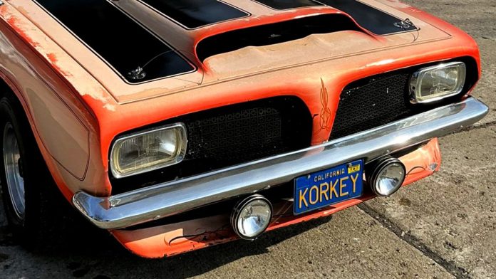 Унікальний Plymouth Barracuda з голлівудським минулим продають за смішною ціною