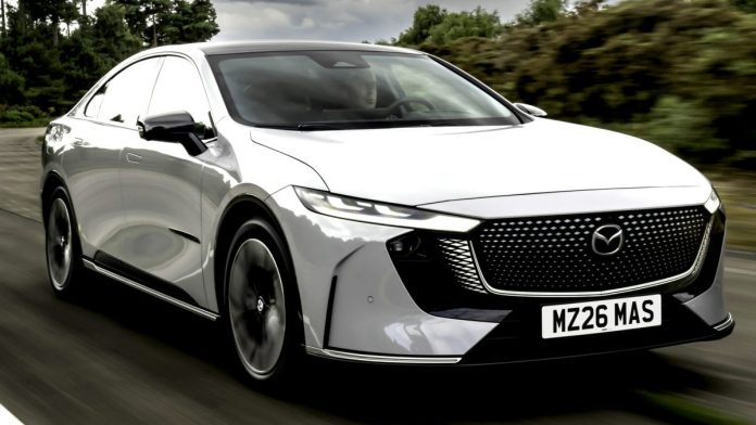 Нова Mazda 6e шокувала ціною: у Європі вона коштує в 2,3 рази дорожче, ніж у Китаї