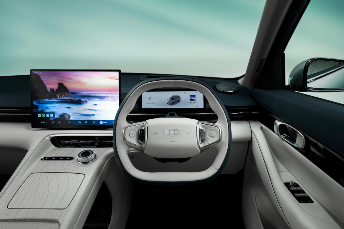 Несподіваний альянс: Ford і Geely обговорюють спільне виробництво в Європі - фото 8