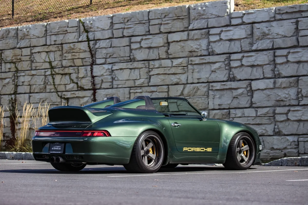 Рідкісний рестомод Porsche 911 від Gunther Werks продали зі значним збитком - фото 6