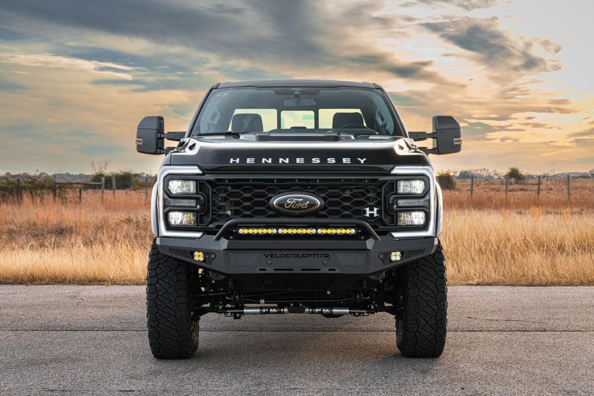 Hennessey перетворила Ford F-250 на монстра VelociRaptor 1200 до 250-річчя США - фото 3