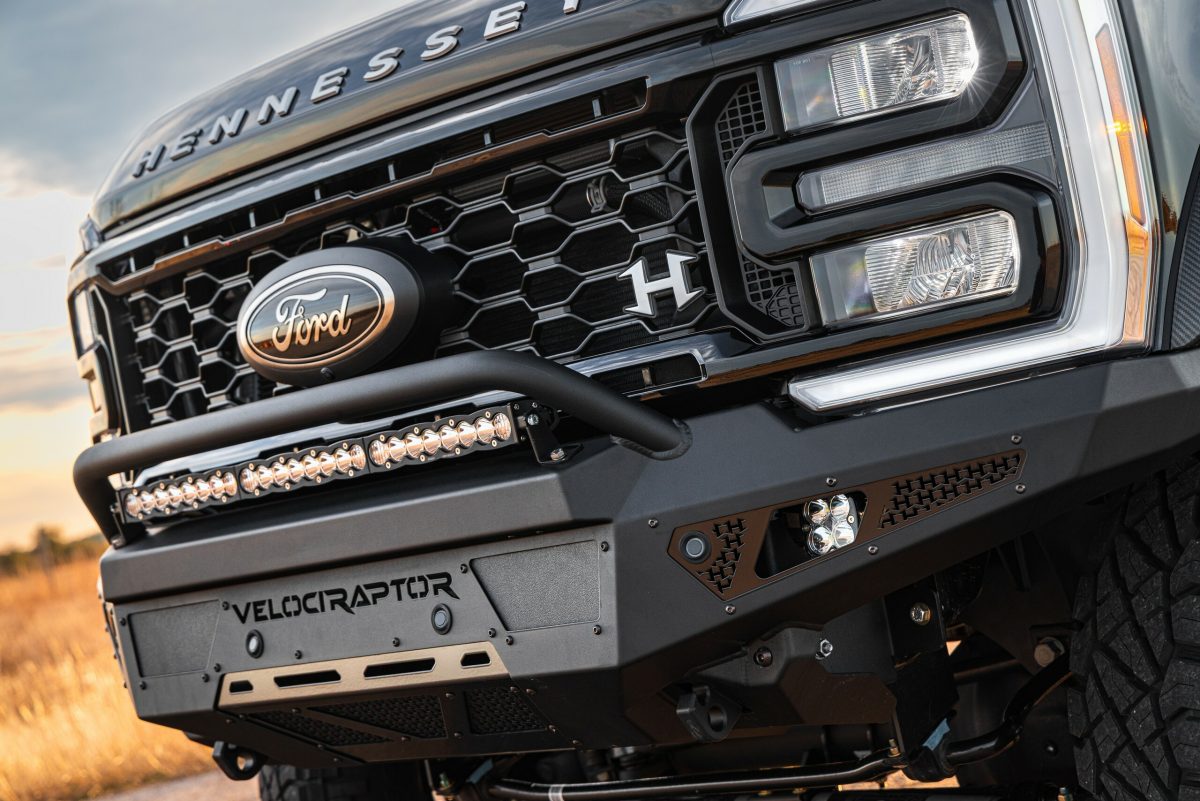 Hennessey перетворила Ford F-250 на монстра VelociRaptor 1200 до 250-річчя США - фото 5