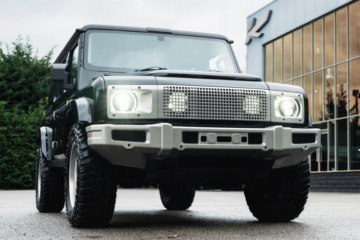 Тюнери перетворили Ineos Grenadier на копію класичного Land Rover Defender - фото 8