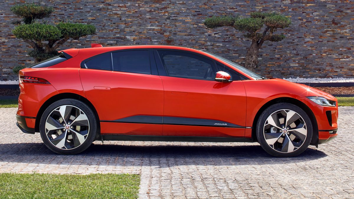 Jaguar терміново відкликає електромобілі I-Pace через загрозу загоряння батареї - фото 2