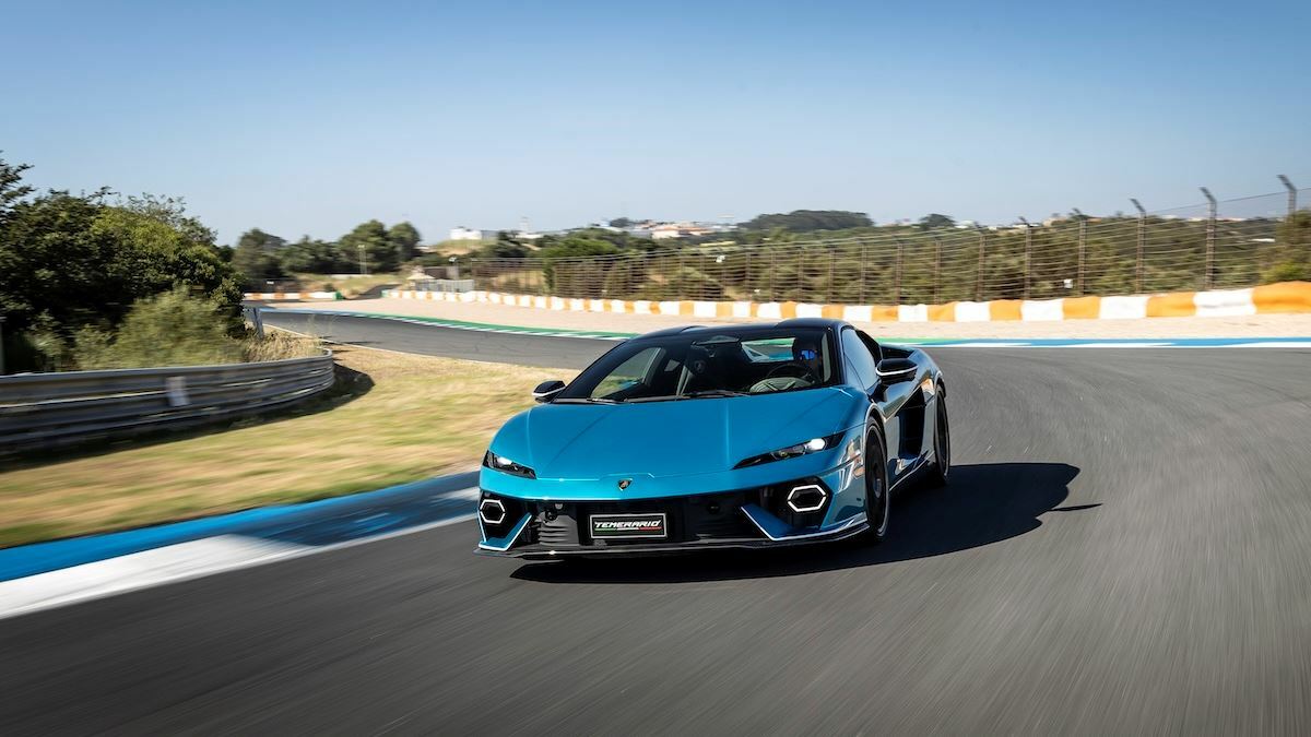 Lamborghini Temerario шокував динамікою: новітній гібрид випередив Ferrari SF90 у гонці на чверть милі - фото 3