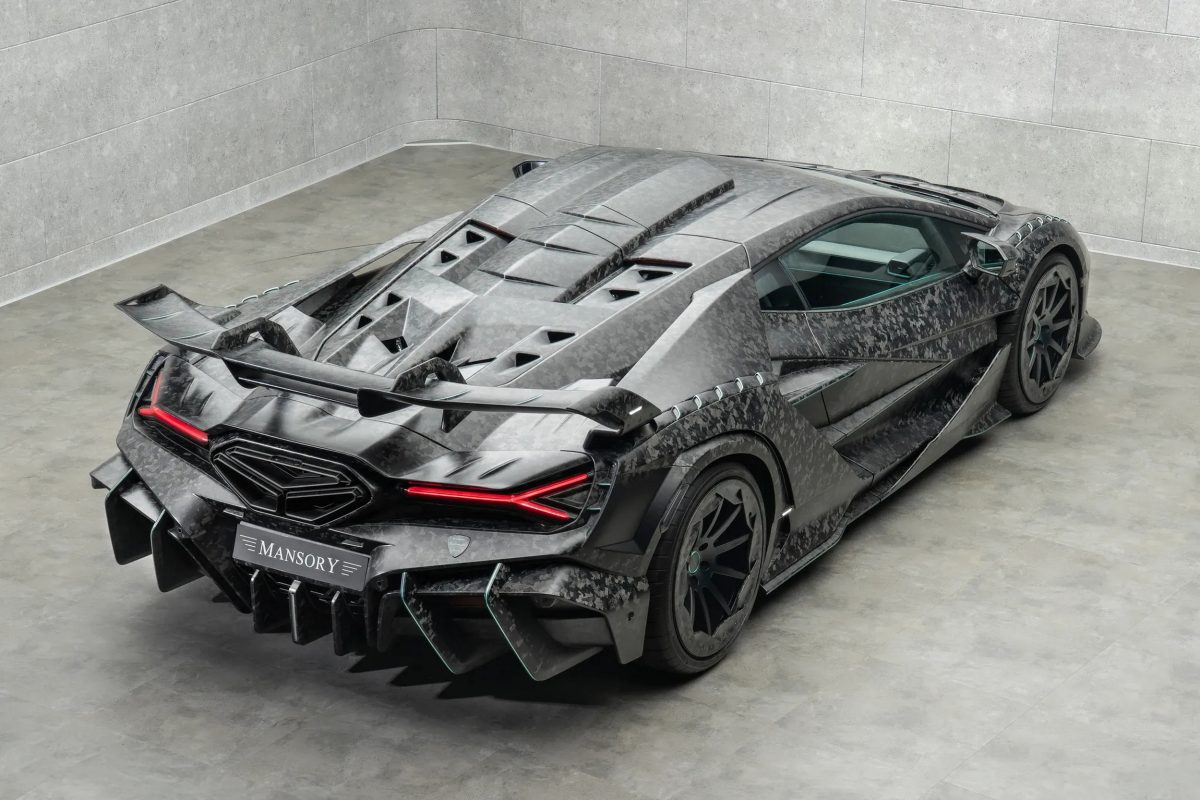 Карбоновий монстр на 1100 сил: Mansory представила екстремальний Carbonado X на базі Lamborghini Revuelto - фото 7