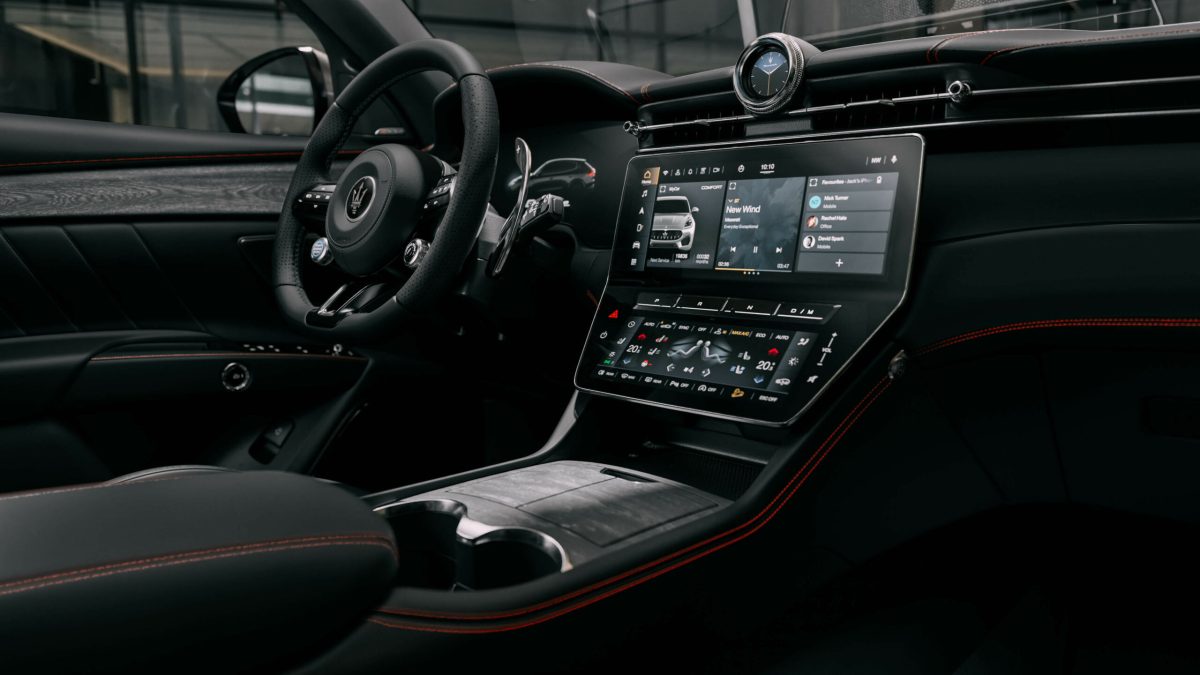 Maserati віддає електромобілі майже задарма: знижки сягають рекордних 85 000 доларів - фото 6