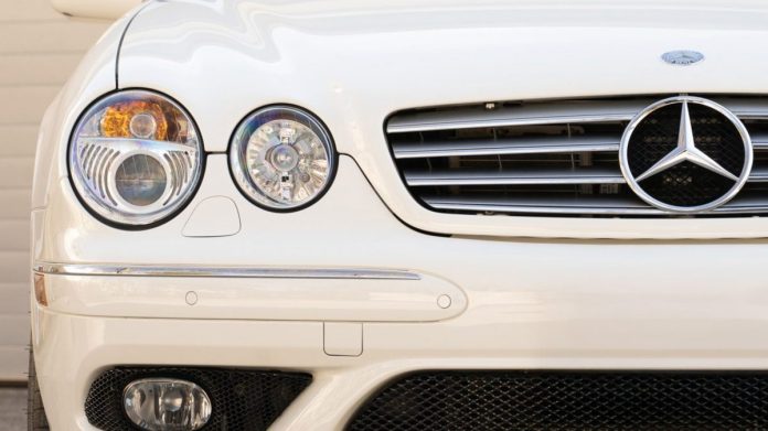 20-річний Mercedes CL65 AMG пішов з молотка за понад 300 000 доларів: у чому секрет?