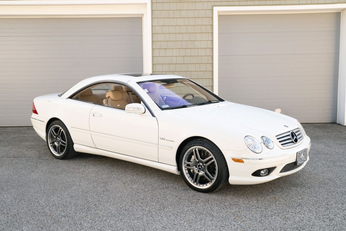 20-річний Mercedes CL65 AMG пішов з молотка за понад 300 000 доларів: у чому секрет? - фото 1