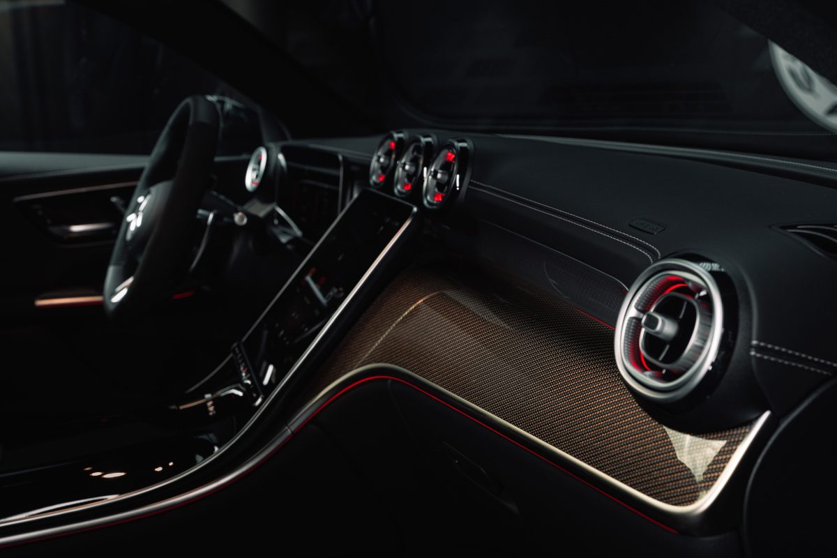 Mercedes-AMG прислухався до фанатів: новий GLC 53 повертає 6-циліндровий двигун - фото 5