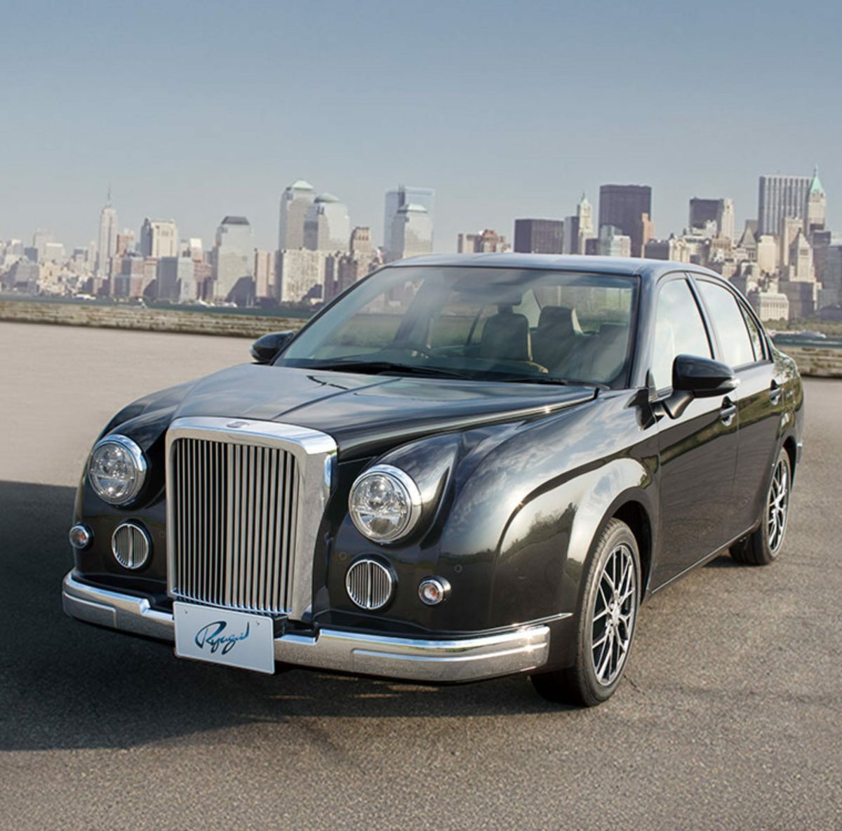 Toyota Corolla в образі аристократа: Mitsuoka представила прощальну версію седана Ryugi - фото 4