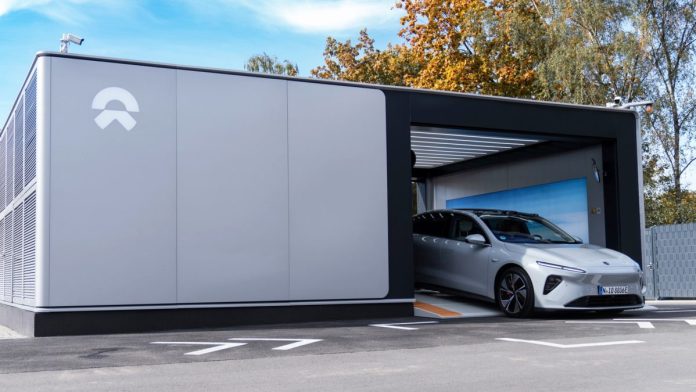 Nio встановила абсолютний рекорд: заміна батареї електрокара кожні пів секунди