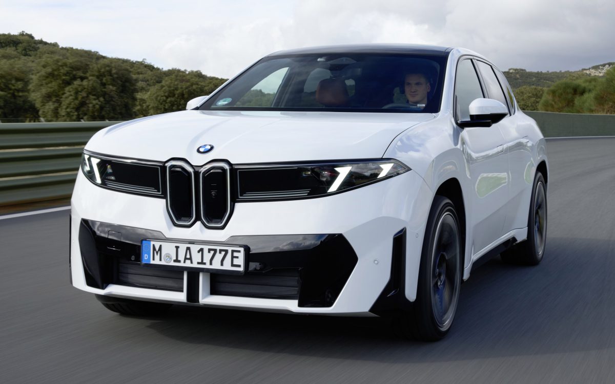 BMW не відмовляється від підписок: які функції нового iX3 стануть платними - фото 4