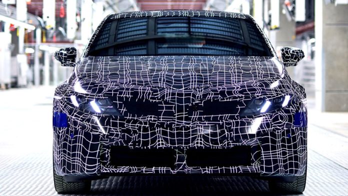 BMW розпочала передсерійне виробництво нового електричного i3: перші офіційні фото та деталі