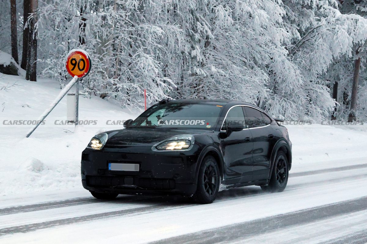 Електричний монстр від Porsche: шпигуни помітили Cayenne Coupe Turbo GT з фіксованим антикрилом - фото 4
