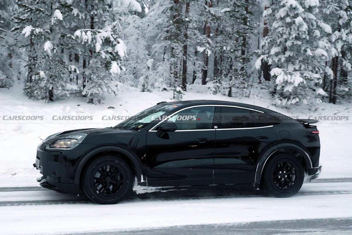 Електричний монстр від Porsche: шпигуни помітили Cayenne Coupe Turbo GT з фіксованим антикрилом - фото 8