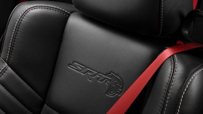 Проти Stellantis подано колективний позов: сидіння популярних моделей Dodge та Chrysler можуть скластися під час аварії Проти Stellantis подано колективний позов: сидіння популярних моделей Dodge та Chrysler можуть скластися під час аварії
