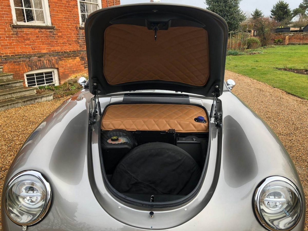 Спадщина за ціною суперкара: представлено репліку Porsche 356 на базі Boxster за 200 000 доларів - фото 5