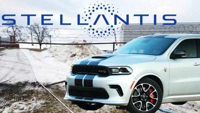 У Детройті злодії прорвали огорожу заводу Stellantis і викрали понад 10 нових автомобілів У Детройті злодії прорвали огорожу заводу Stellantis і викрали понад 10 нових автомобілів