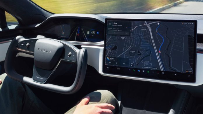 Китай зобов'яже автовиробників повернути фізичні кнопки в салони машин