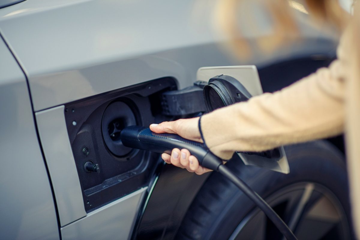 Toyota спрощує встановлення домашніх зарядок та змінює комплектацію електромобілів з 2026 року - фото 2