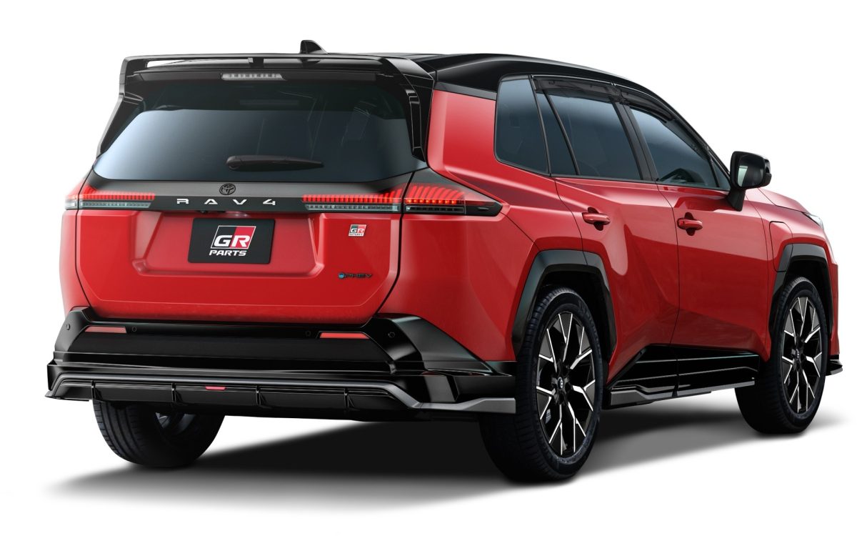 Toyota RAV4 2026 отримала новий спортивний пакет від TRD: що змінилося - фото 1