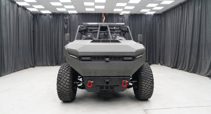 Легендарний Toyota Hilux переродився у бойове багі