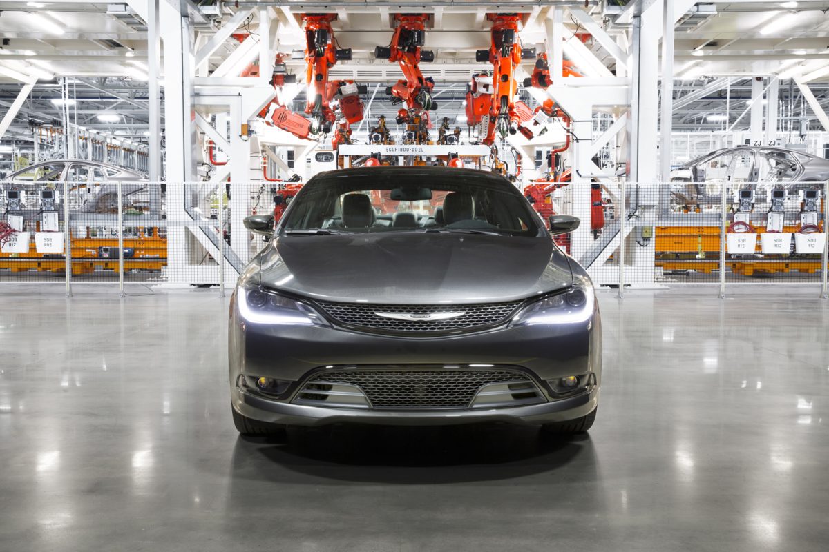 Власники Chrysler 200 отримають розширену гарантію та компенсації через судовий позов - фото 7