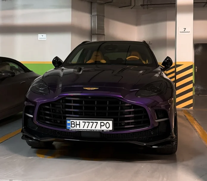 В Україні з'явився 900-сильний кросовер-суперкар