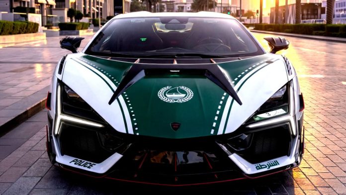 Автопарк поліції Дубаю поповнився ексклюзивним Lamborghini Revuelto від Mansory Автопарк поліції Дубаю поповнився ексклюзивним Lamborghini Revuelto від Mansory