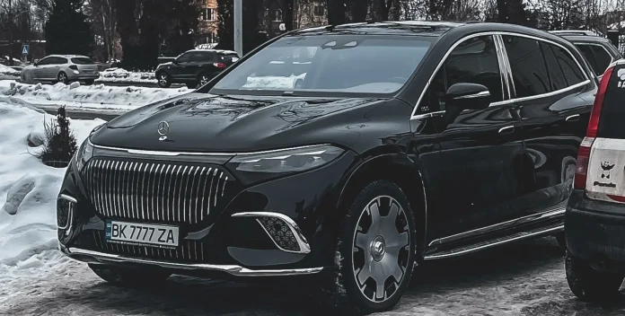 На дорогах Рівного з'явився Maybach за 10 мільйонів На дорогах Рівного з'явився Maybach за 10 мільйонів