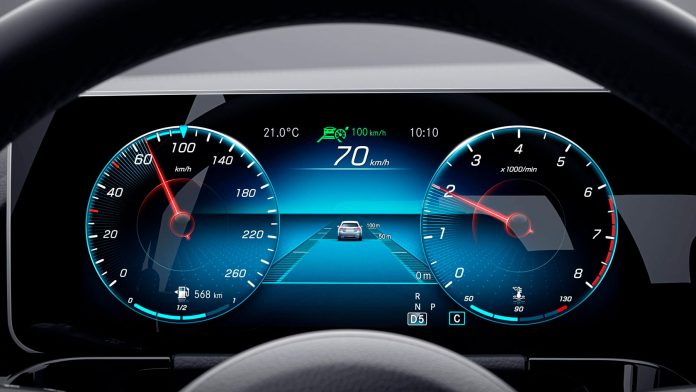 Чому спідометр авто бреше і навіщо це потрібно