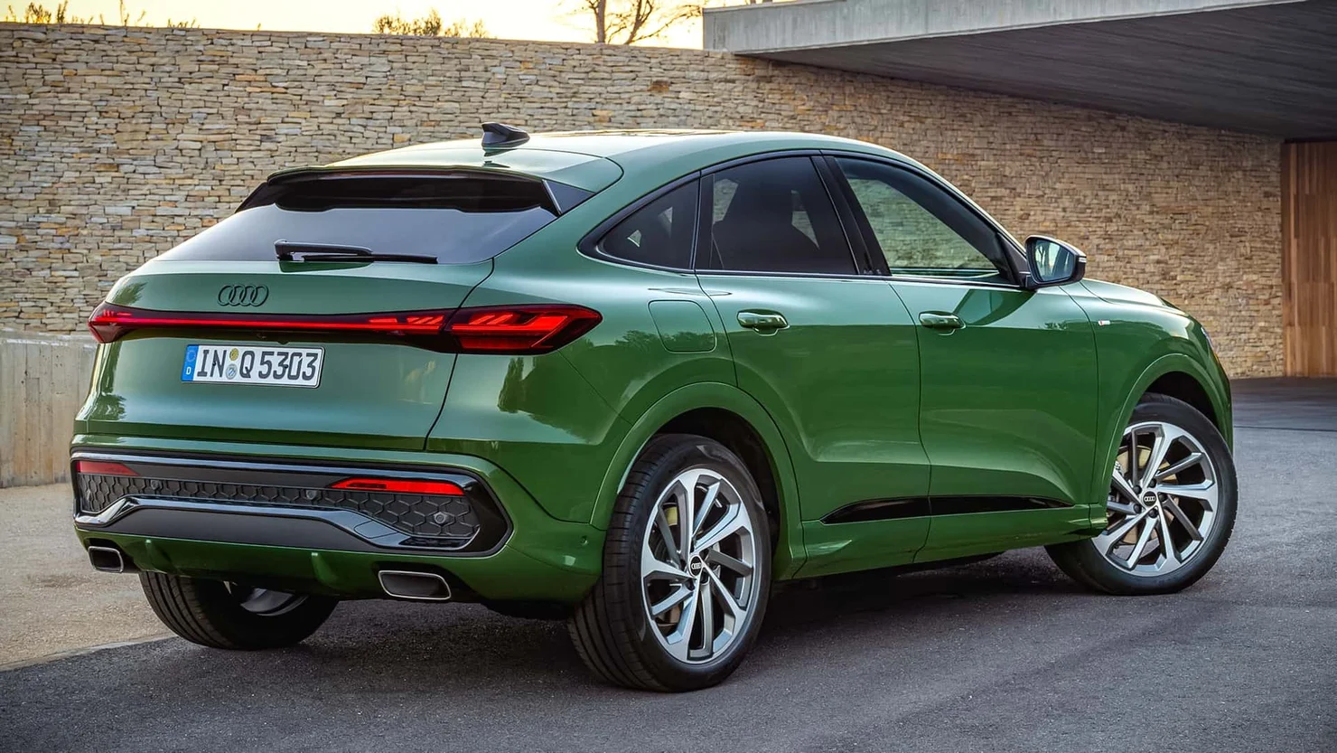 Новий Audi Q5 Sportback у Києві: чим він дивує