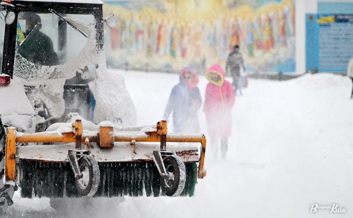 Не прибрав сніг у Києві: готуйтеся до тисячних штрафів