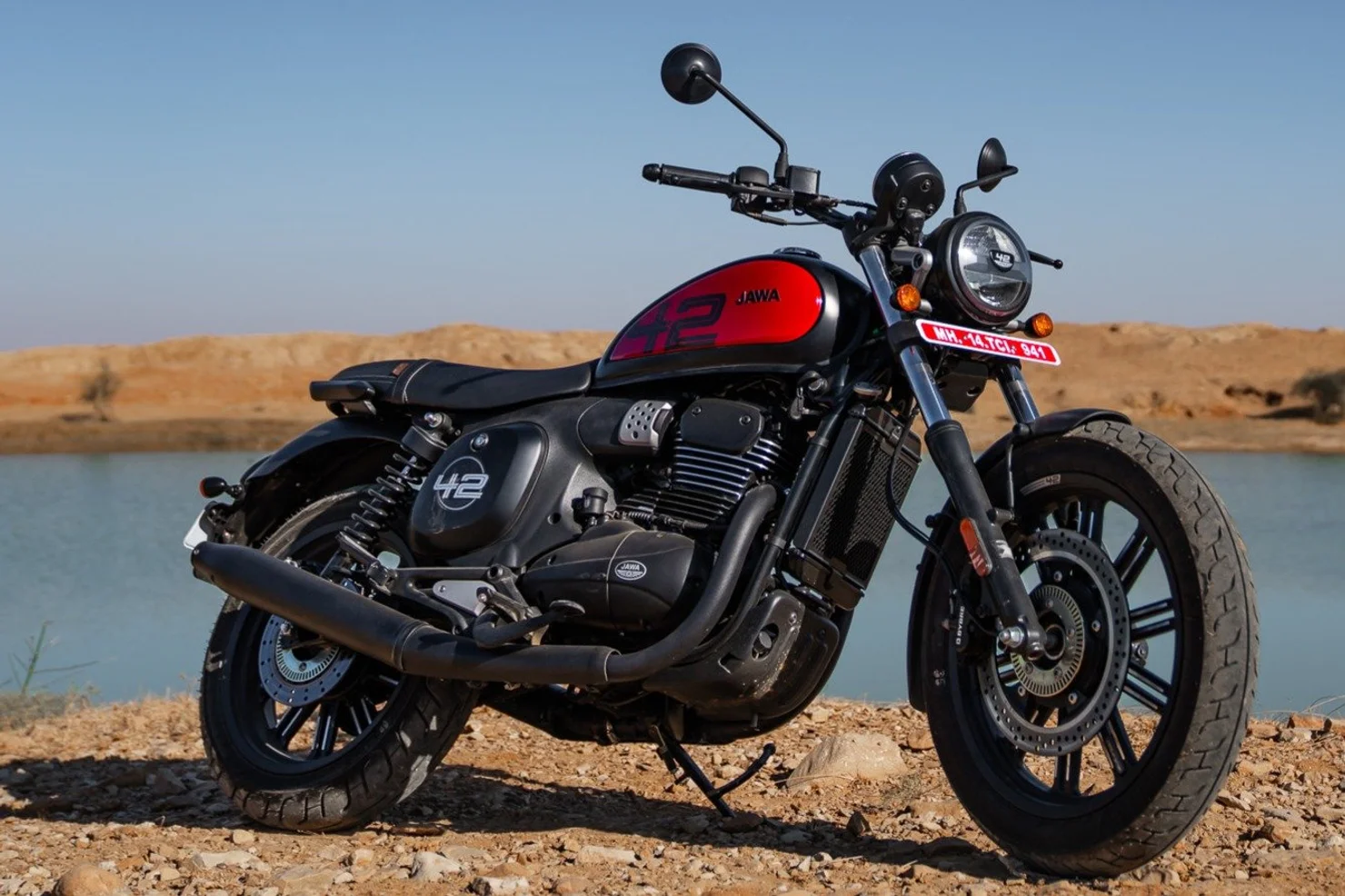 Повернення легенди: якою стала нова Jawa 350