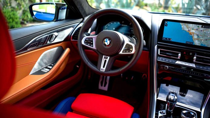 Ексклюзивний BMW 8 Series від Джеффа Кунса втратив понад 200 тисяч доларів у ціні