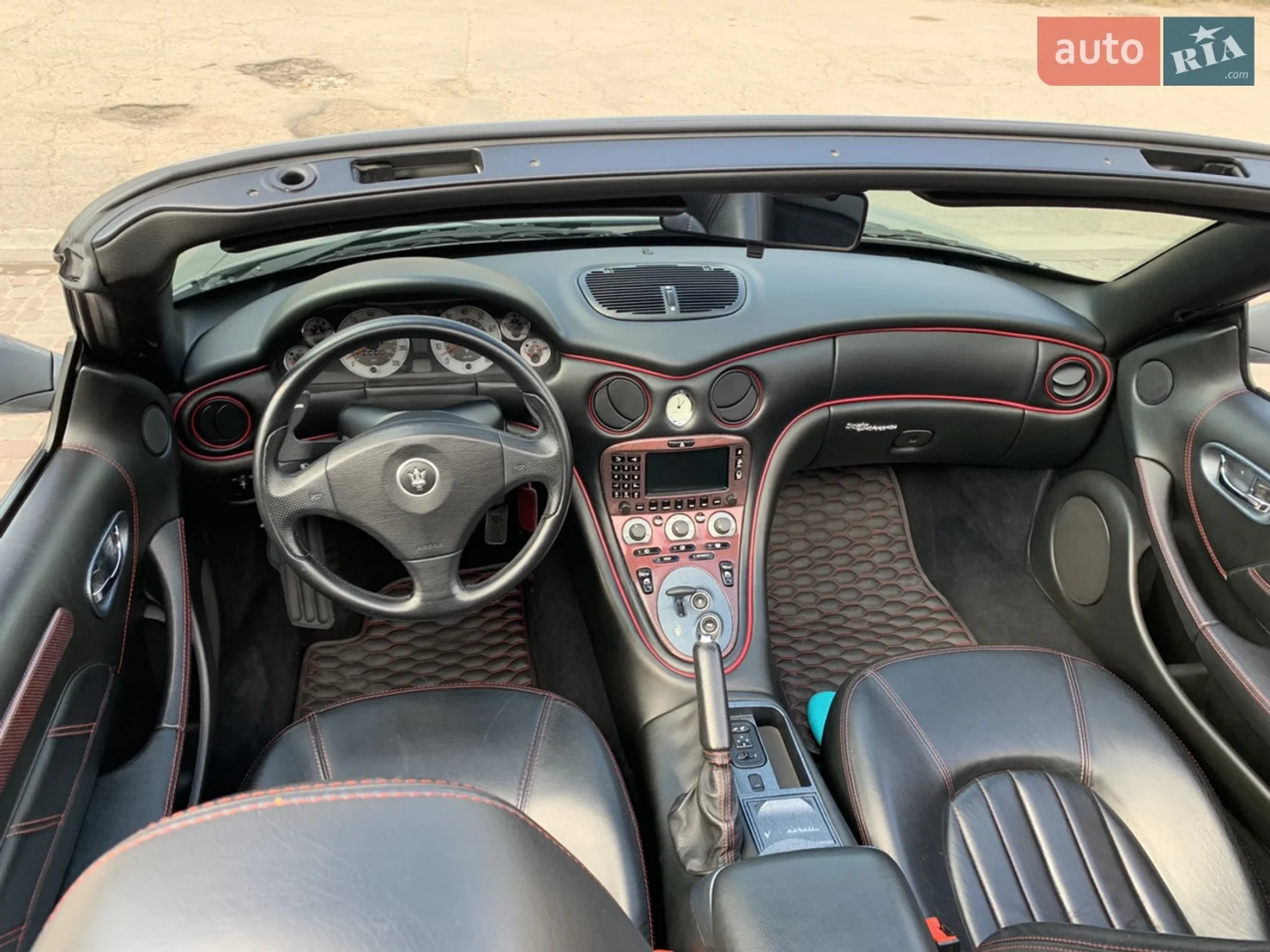 Рідкісний Maserati з серцем Ferrari: ціна як у нової Toyota