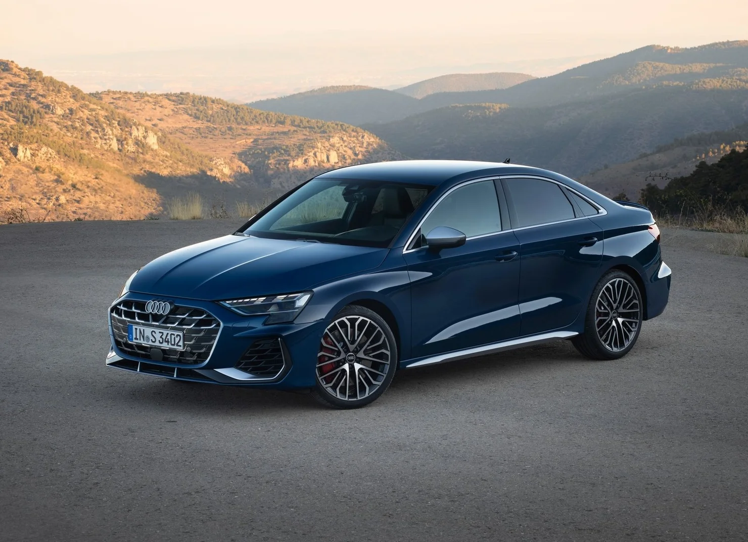 Чому ці 5 престижних авто краще не купувати