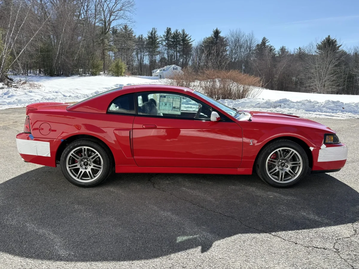 Капсула часу: 20-річний Ford Mustang продали за ціною нового суперкара - фото 5