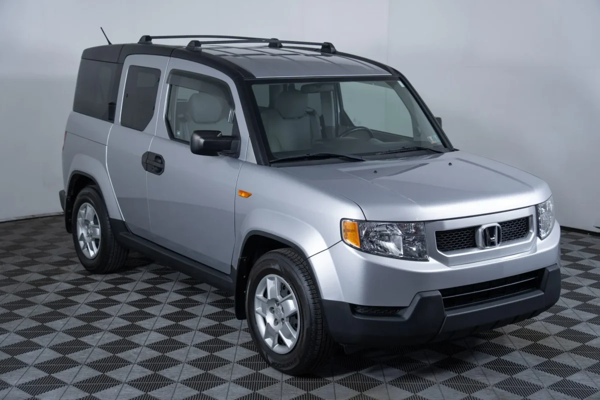 Ідеальний Honda Element 2011 року продають на аукціоні за ціною нового кросовера - фото 3