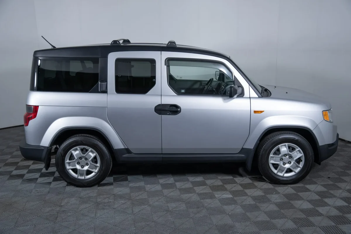 Ідеальний Honda Element 2011 року продають на аукціоні за ціною нового кросовера - фото 2