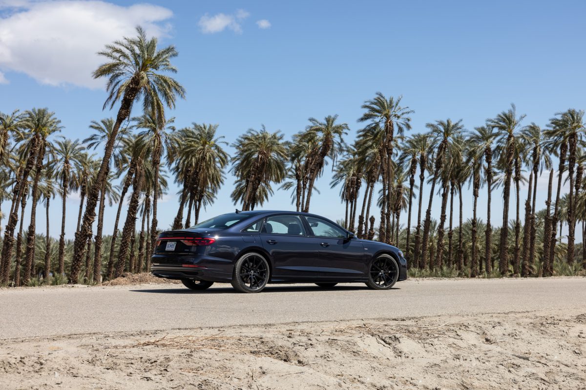 Audi припинила прийом замовлень на флагманський седан A8 у Німеччині: чи це кінець епохи? - фото 2