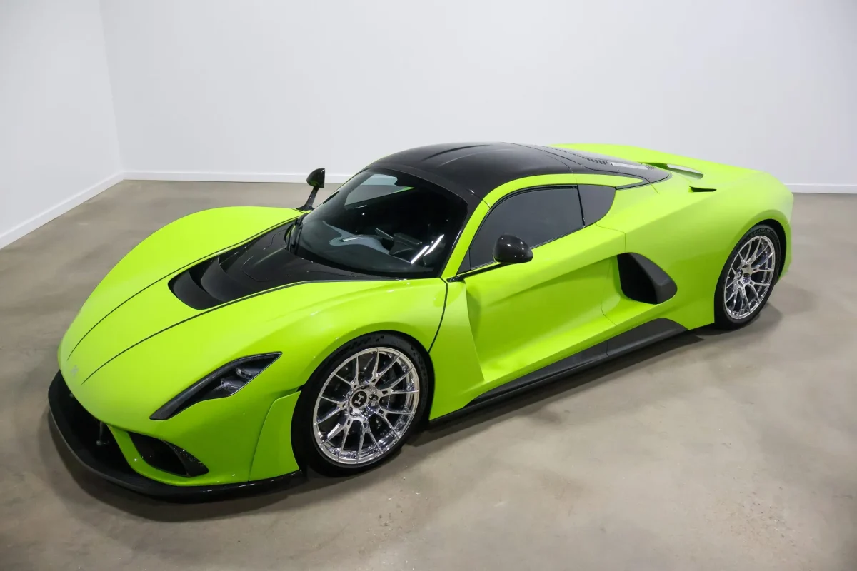Ексклюзивний Hennessey Venom F5 Roadster на 1817 сил шукає нового власника: ставки вже перевищили $2 млн - фото 2