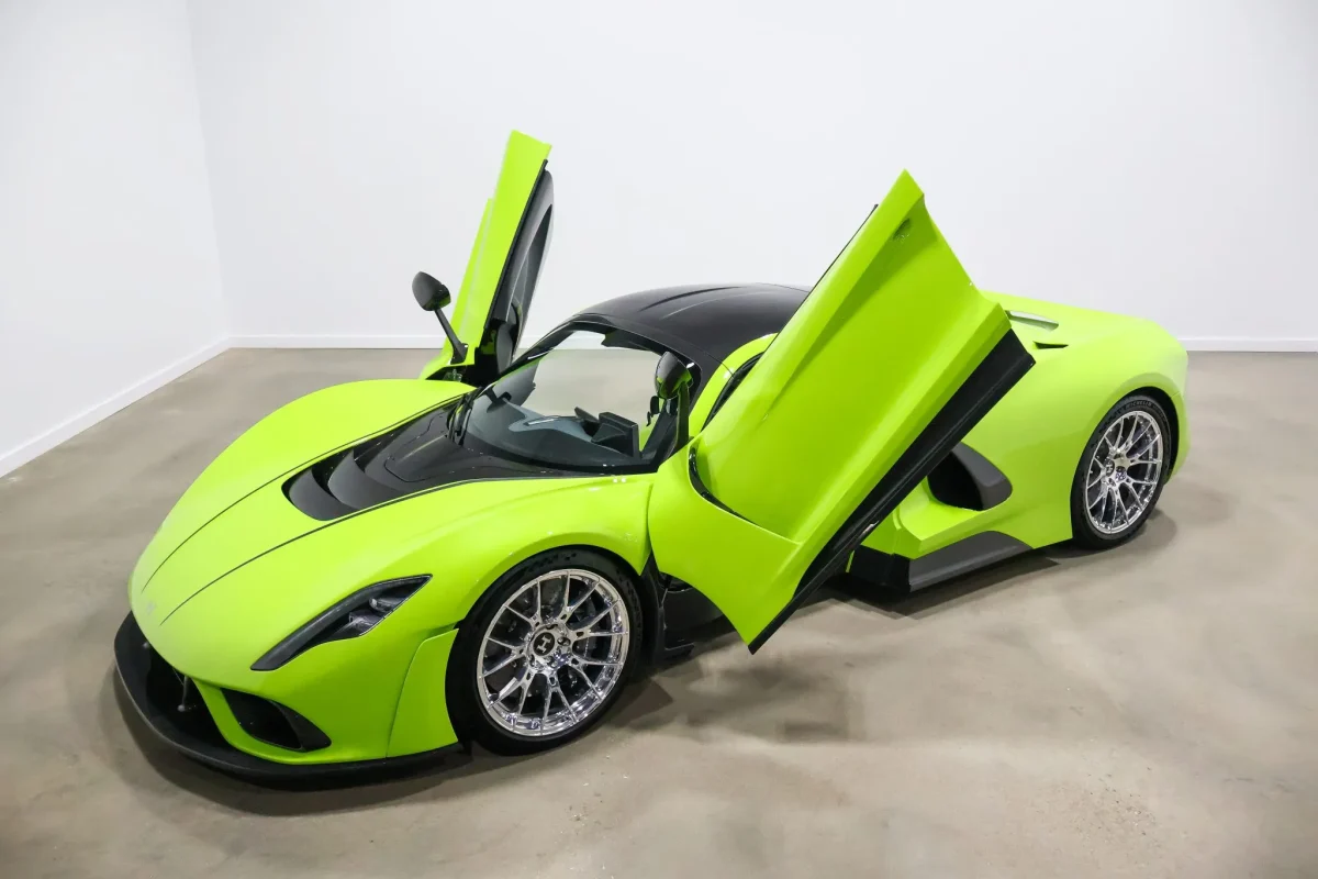 Ексклюзивний Hennessey Venom F5 Roadster на 1817 сил шукає нового власника: ставки вже перевищили $2 млн - фото 6