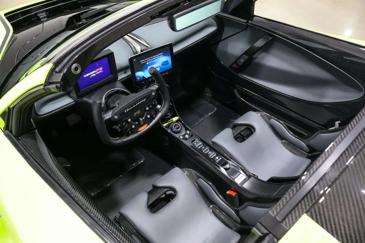 Ексклюзивний Hennessey Venom F5 Roadster на 1817 сил шукає нового власника: ставки вже перевищили $2 млн - фото 7