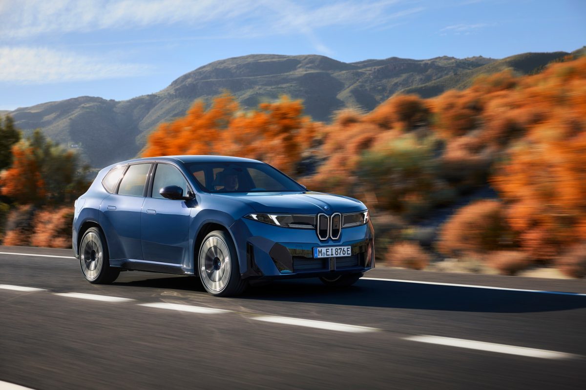 Розкрито ціни на новий BMW iX3: потужніший, далекобійніший та дешевший за конкурентів - фото 3